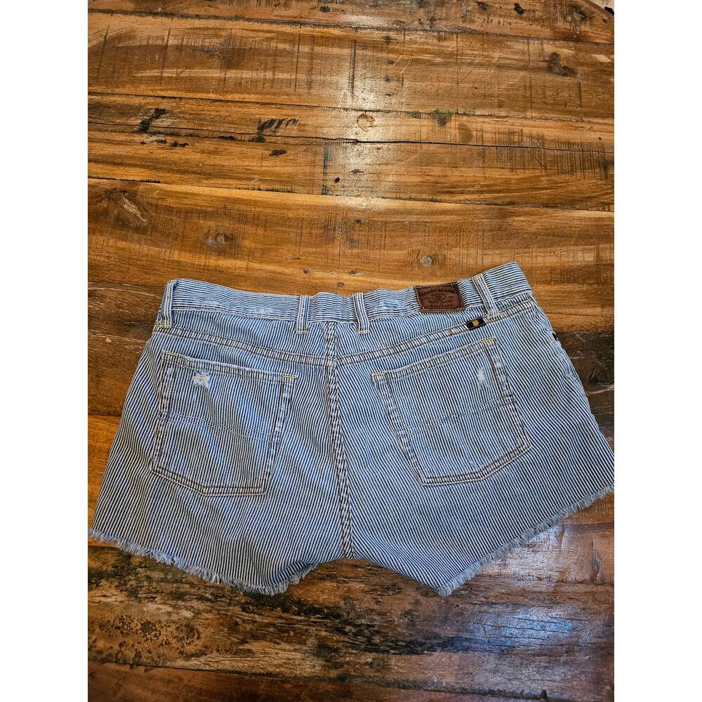 Lucky Brand Womens Blue and Cream Stripe Shorts Womens Size 6